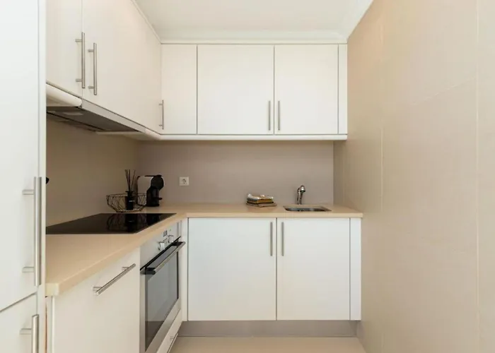 Snazzy Varandas Do Castelo By Garvetur One Bedroom Sleeps 2 Persons Apartamento