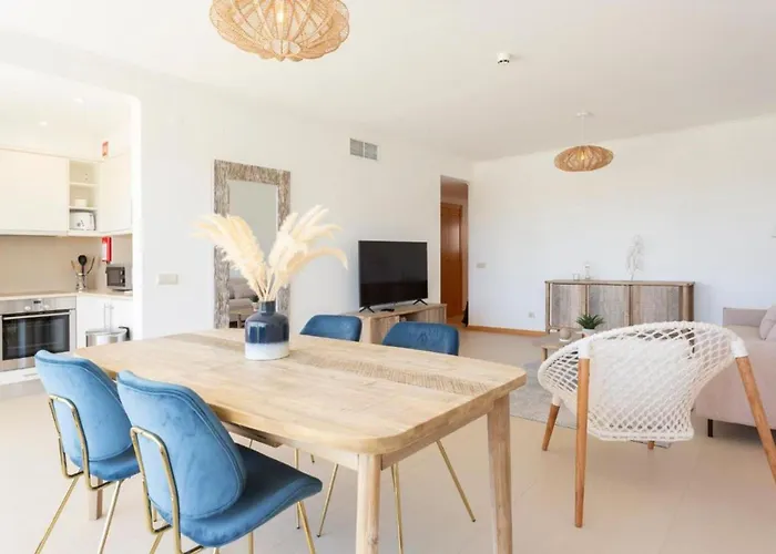 Snazzy Varandas Do Castelo By Garvetur One Bedroom Sleeps 2 Persons Apartamento