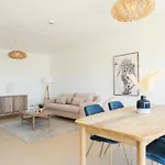 Snazzy Varandas Do Castelo By Garvetur One Bedroom Sleeps 2 Persons Διαμέρισμα