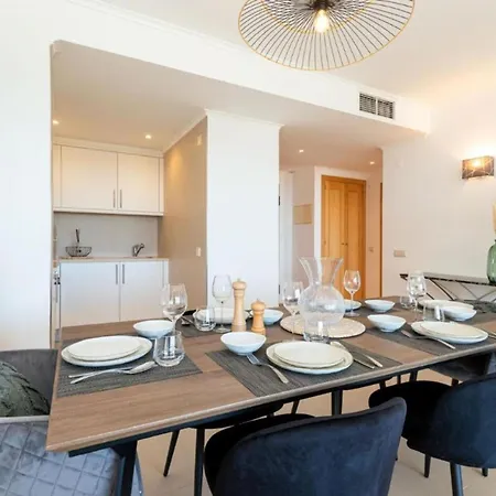 Snazzy Varandas Do Castelo By Garvetur One Bedroom Sleeps 2 Persons Appartement *