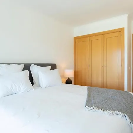 Snazzy Varandas Do Castelo By Garvetur One Bedroom Sleeps 2 Persons Appartement Albufeira