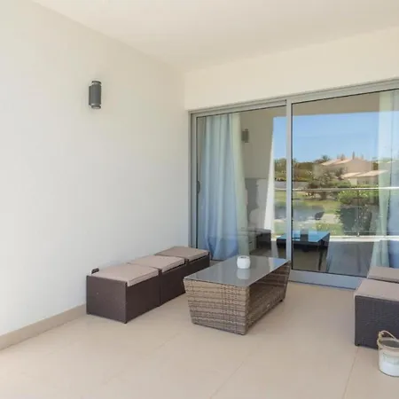 Snazzy Varandas Do Castelo By Garvetur One Bedroom Sleeps 2 Persons Appartement Albufeira