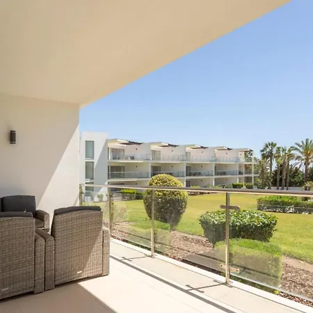 Snazzy Varandas Do Castelo By Garvetur One Bedroom Sleeps 2 Persons Apartamento Albufeira